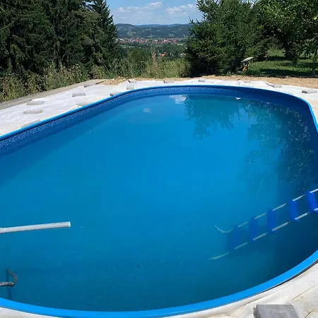 Hillside Bio With Mountain View Prebold