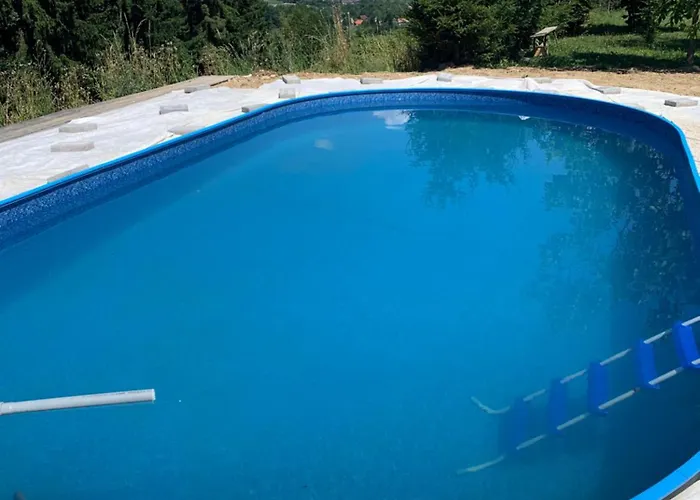 Hillside Bio With Mountain View Prebold